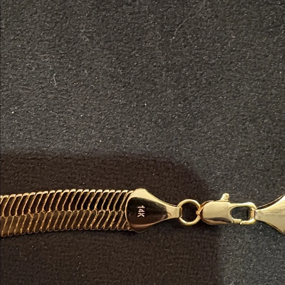 Necklace - Picture 5 of 5
